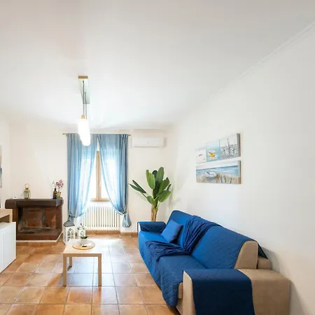 Angy Relax Mare Aeroporto Apartment *